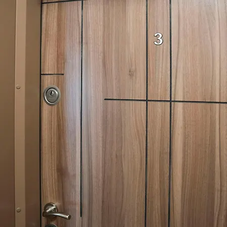 стилен и уютен в центъра Apartman Várna