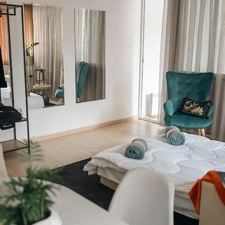 стилен и уютен в центъра * Várna