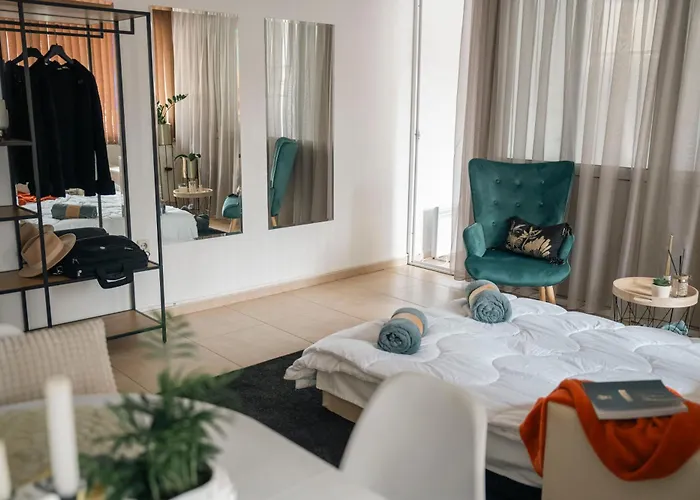 стилен и уютен в центъра * ヴァルナ